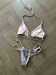 Stroj kapielowy bikini dwuczesciowy paski stringi wezowy wzor