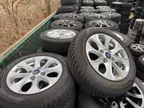Felgi aluminiowe 14" 4x108 Ford Fiesta KA z oponami zimowymi