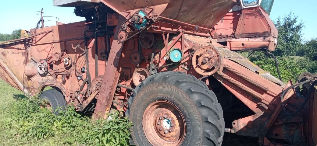 Продам комбайн ск5 м позапчастинам
