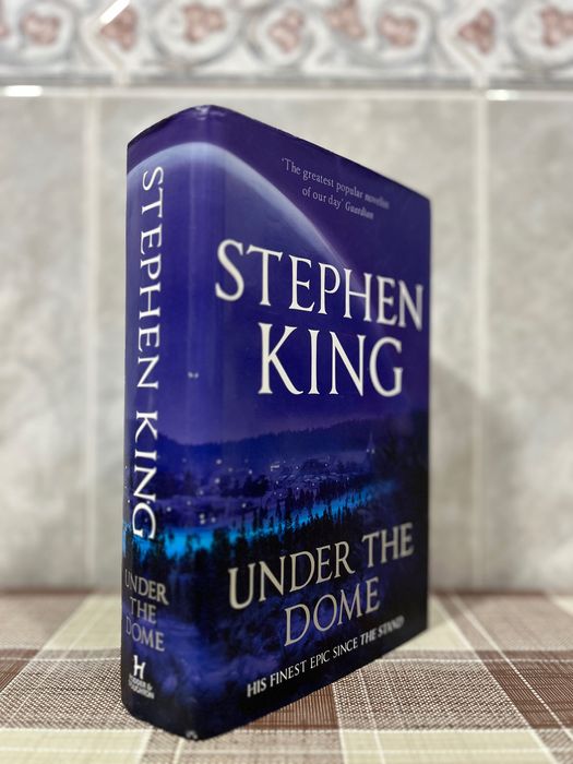 Under The Dome (Capa Dura/Hardcover) (Inglês) - Stephen King