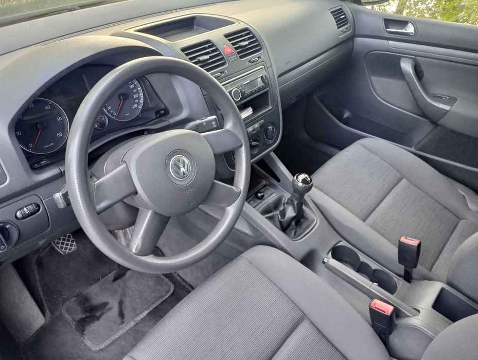 GOLF5,1,9 TDI BKC 136 000 tyś przebiegu.Salon Polska.