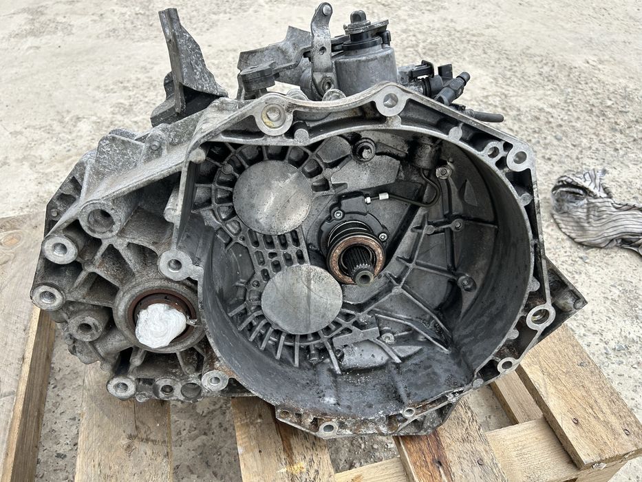 Кпп мех 6ст Opel zafira C astrs K 1,6cdti F40 55574460