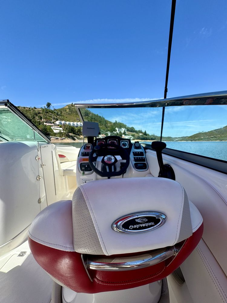 Barco Chaparral 236 SSX