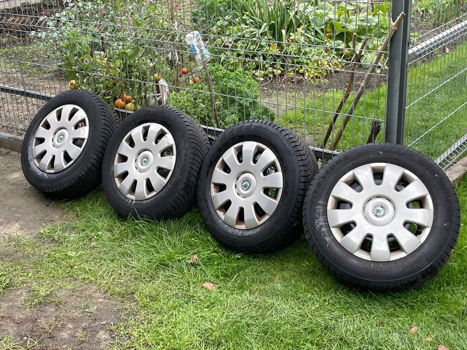 Koła felgi z oponami r15 golf octavia 5x100 195/65/15 zimowe opony