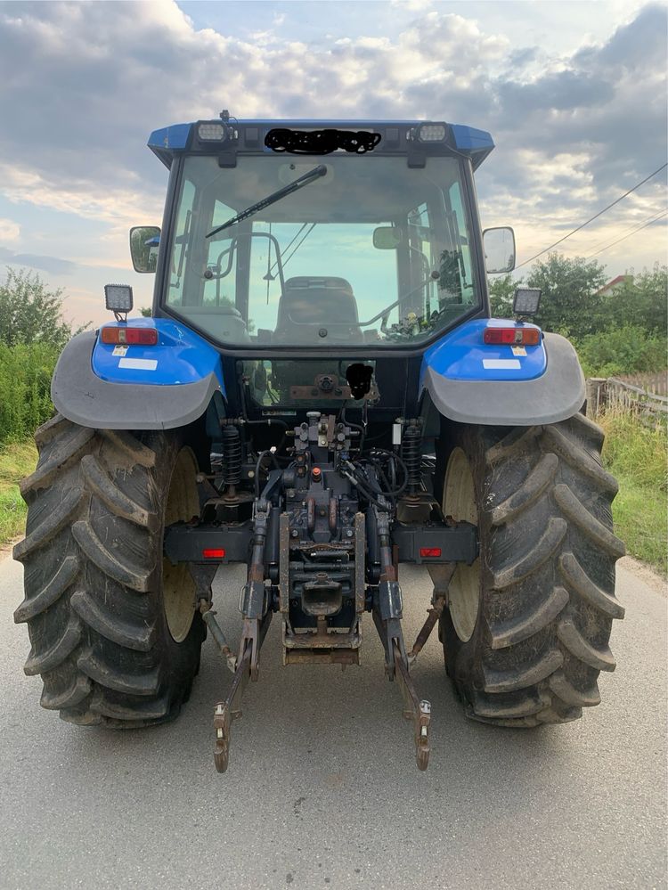 New Holland  TM 150