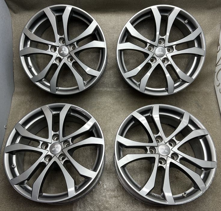 Диски R18 5 114.3 et39 J7.5 Mitsubishi Outlandar asx lancer