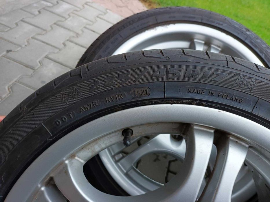 Oryginalny komplet kół BMW M pakiet 17 cali 5x120 o dwóch szerokościac