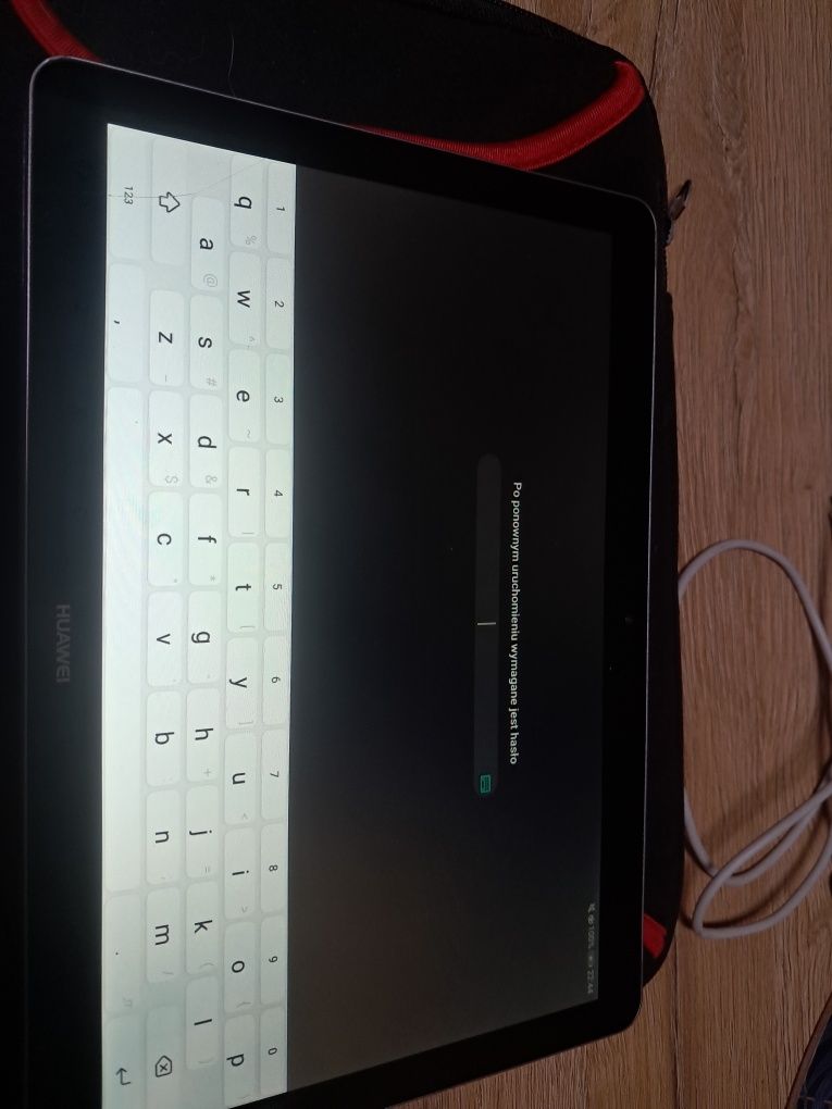 Tablet Huawei Media Pad T3 10 16 GB + pokrowiec I kabel