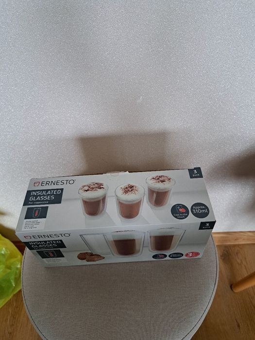 Szklanki  termiczne   nowe