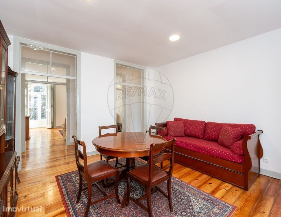 Apartamento T5 para arrendamento