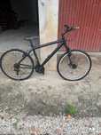 Bicicleta preta usada