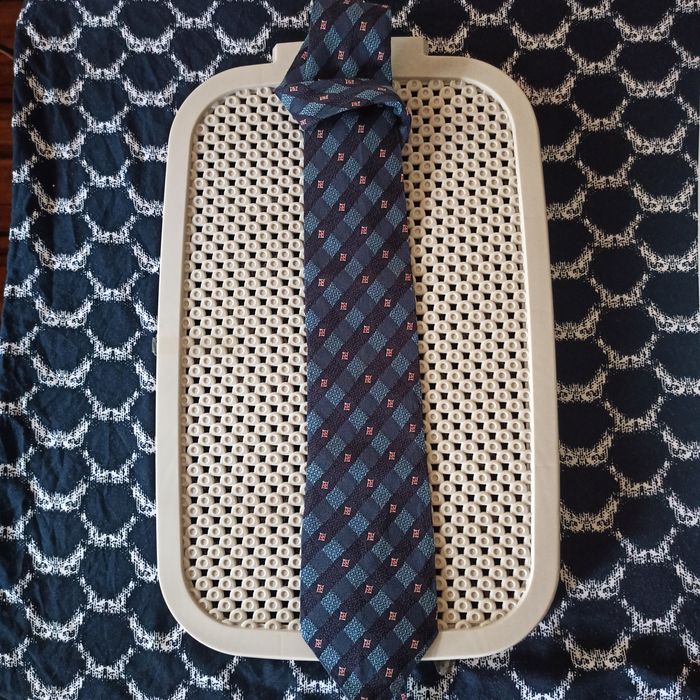 Elegancki krawat męski A.H. ROYAL CROWN