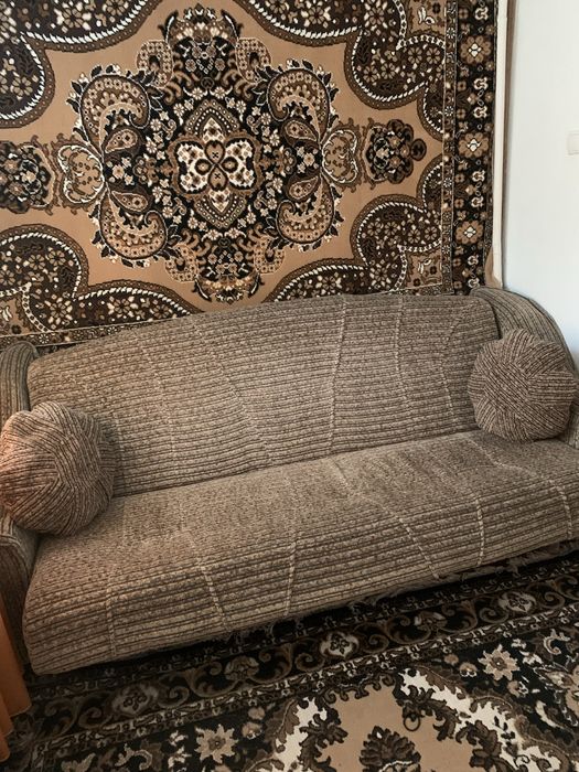 Комплект диван і крісло