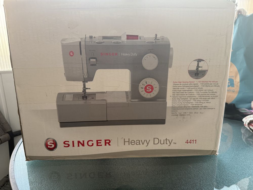 Maquina de costura singer