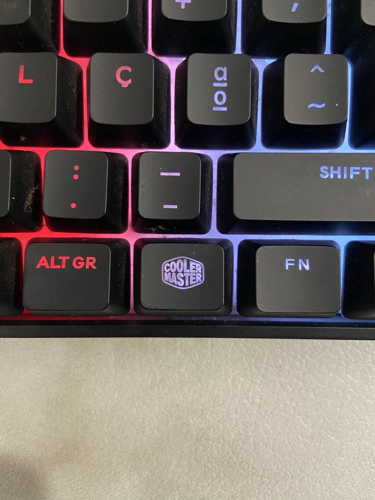 Teclado Mecânico Cooler Master SGK-3040 RGB - Layout PT