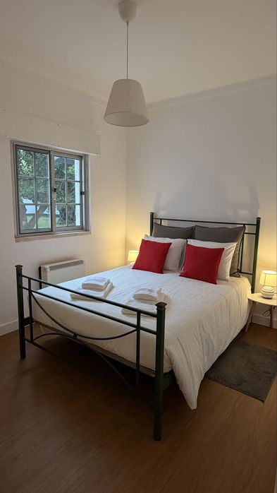 Moradia isolada com piscina terreno 2000m2