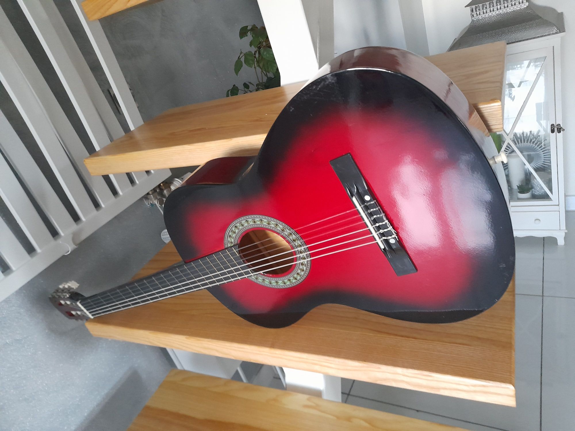 Gitara klasyczna rozmiar 4/4 piękna czerwień