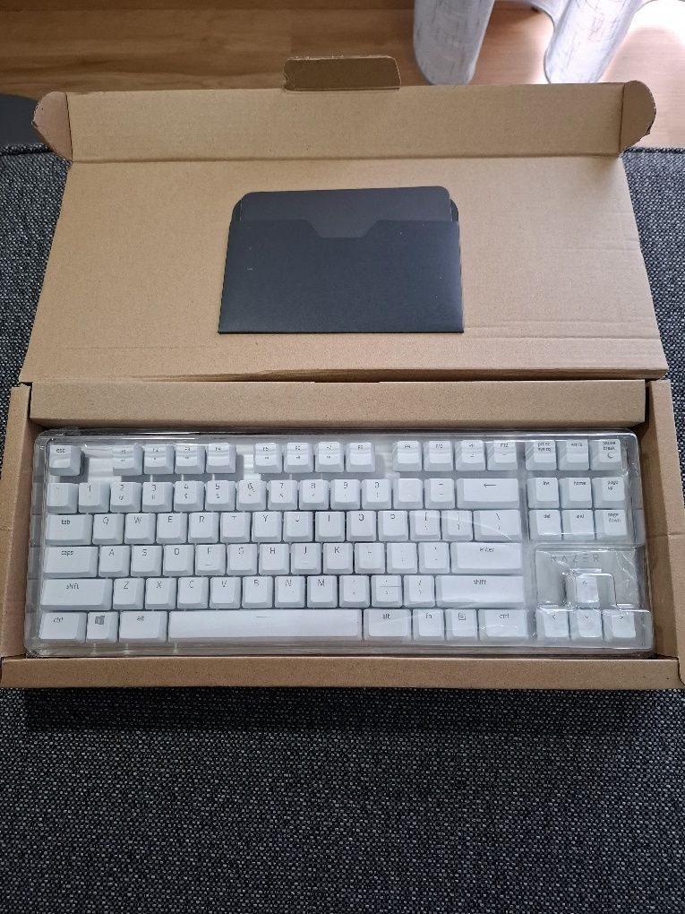 Teclado Razer blackwidow Lite + Rato Glorious RGB