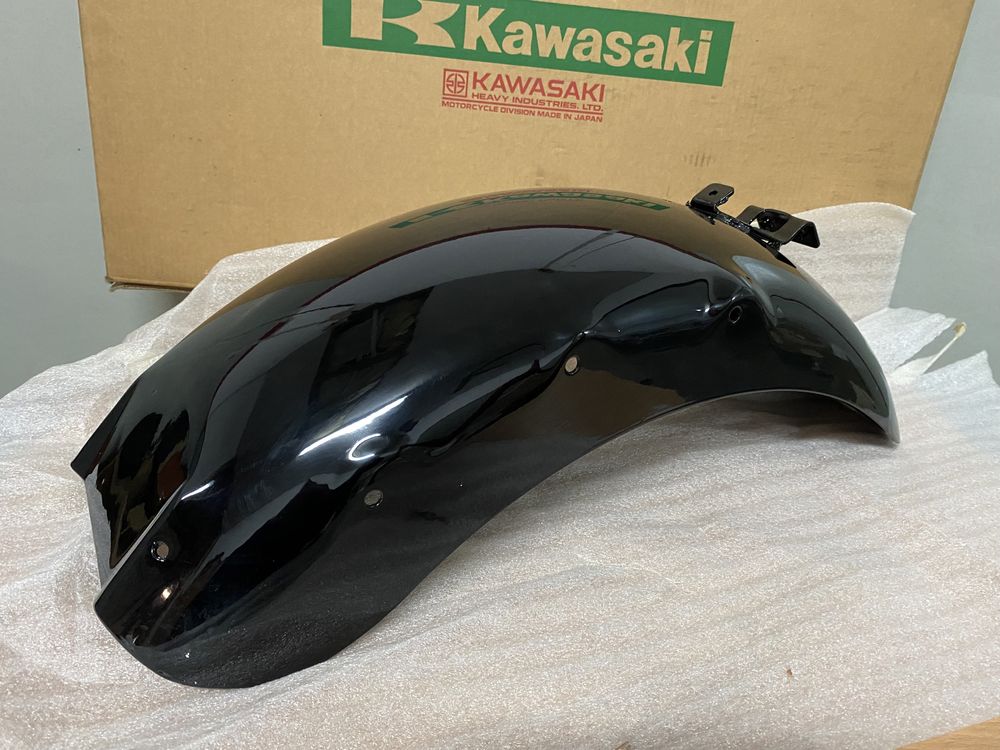JUNAK M16 125/320CCM Błotnik TYŁ Czarny (2013/2020) Nowy