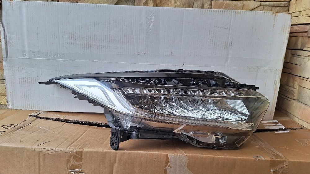 Honda HR-V II 15-21 lampa prawa led