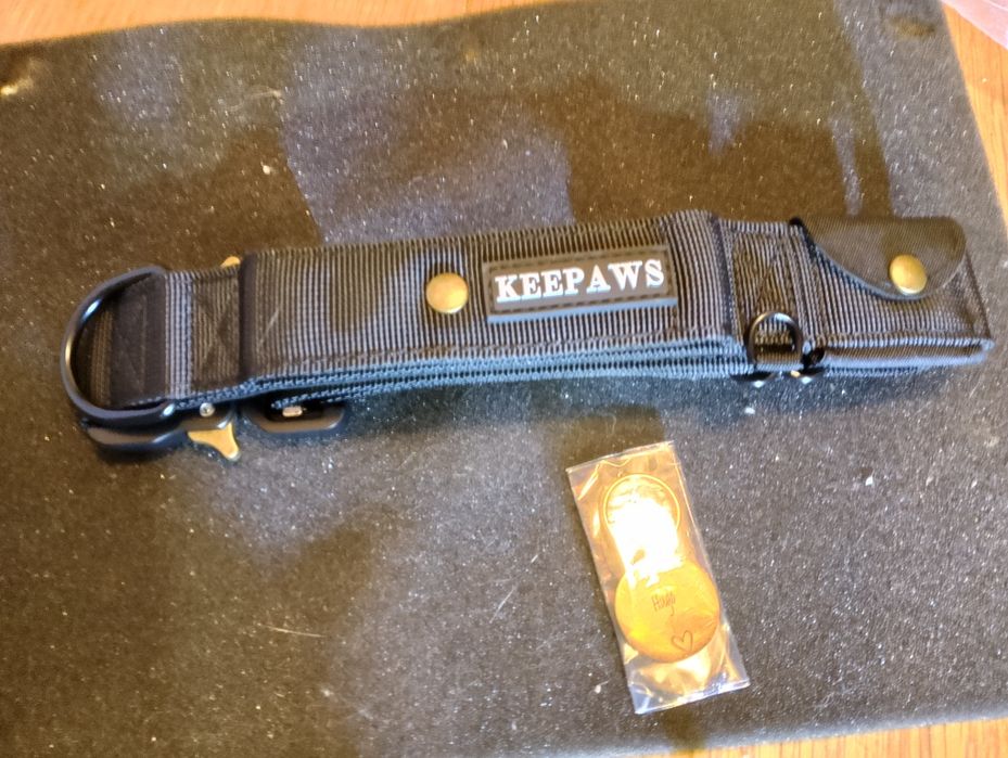 Keepaws Tactical AirTag Collar Made in USA 
Tamanho L