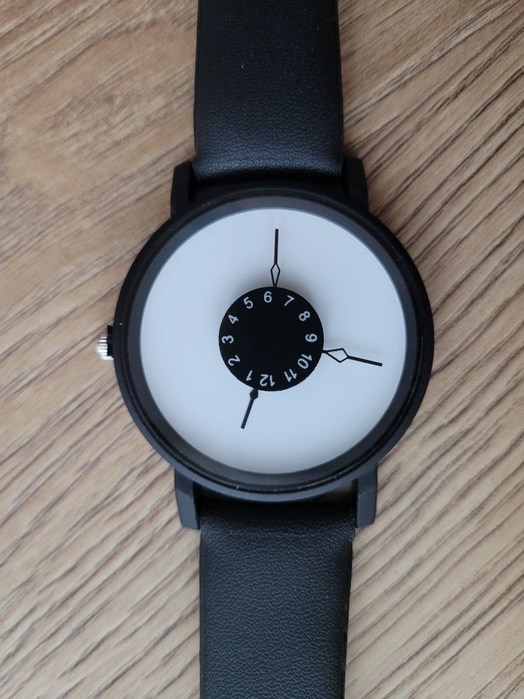 Nowy zegarek unisex