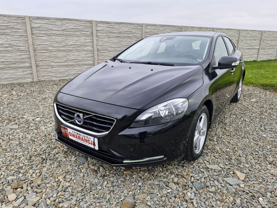 Volvo V40 Super stan !!!