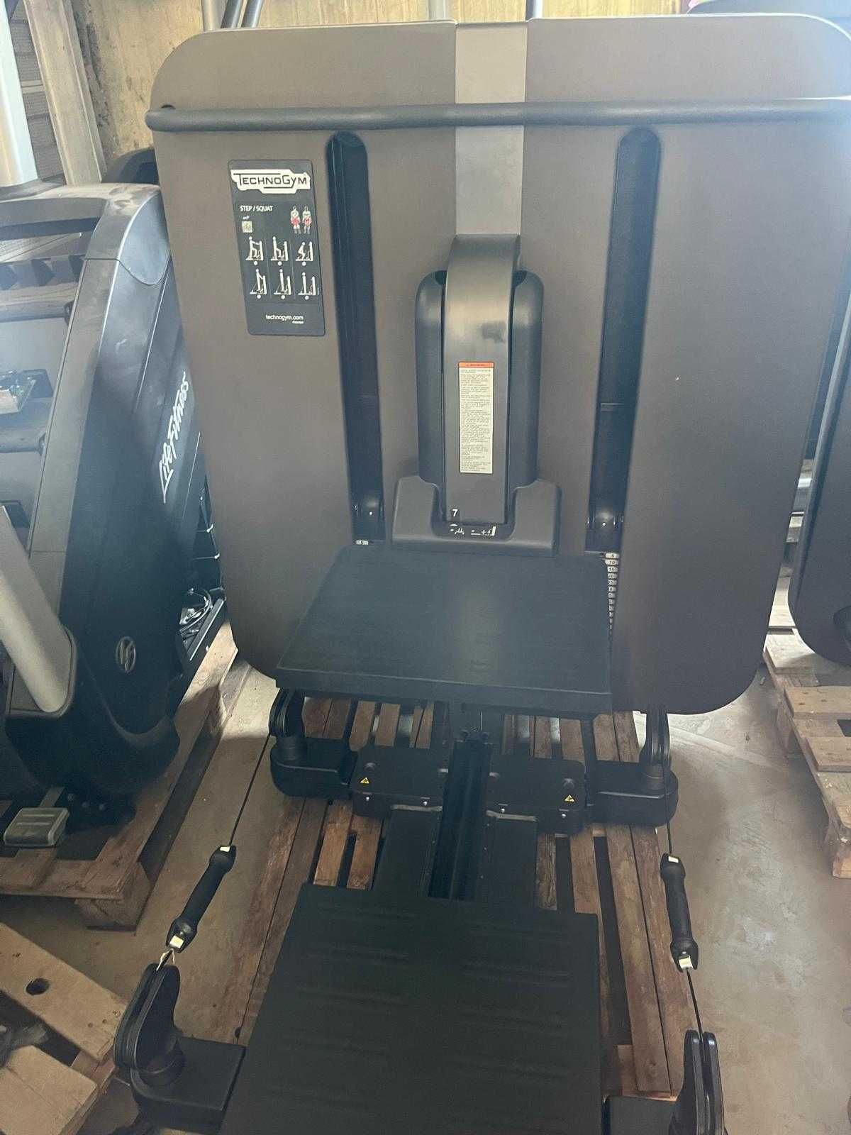Zestaw 5 maszyn  Technogym Kinesis new model Brown pakiet Artis