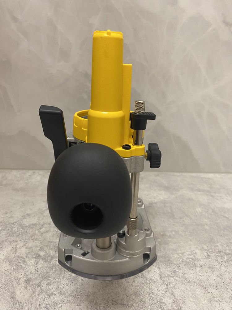 DeWALT DNP612 погружна база для фрезера (DCW600)