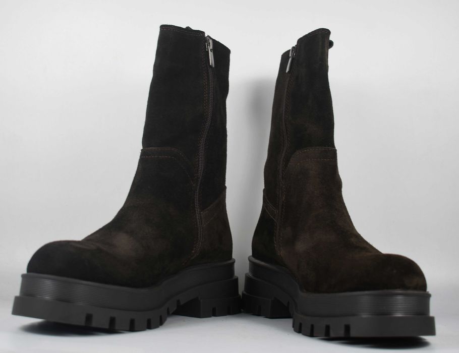 Nowe zamszowe botki Inuovo roz. 39