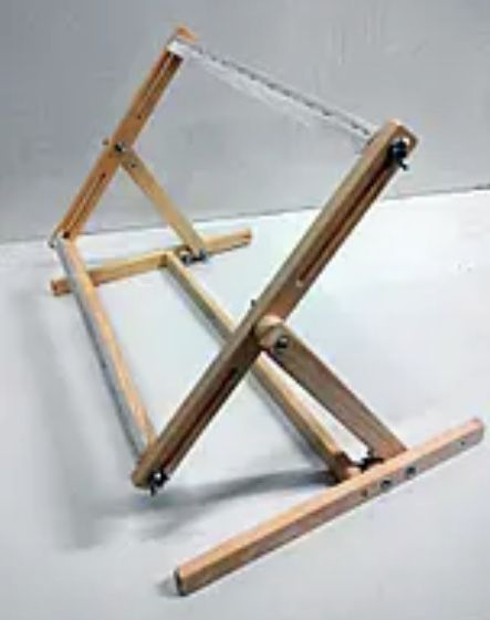 Настольный станок для вышивания ( горизонтальный)