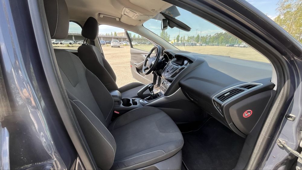 Ford Focus titanium SW 1.6 Tdci