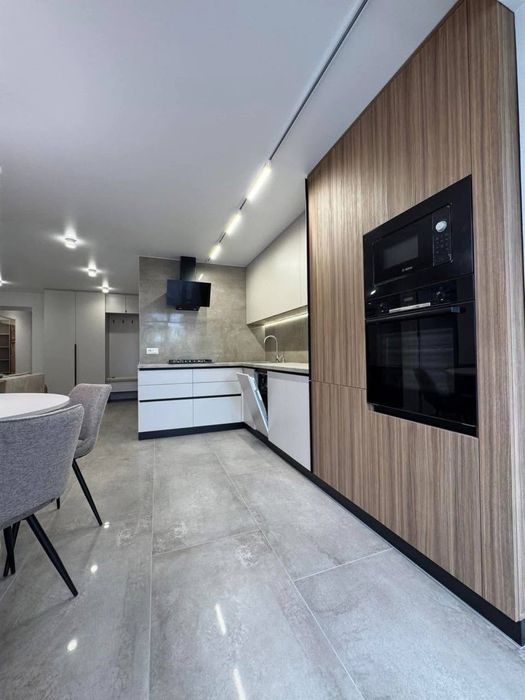 Продаж 3 кімнатної квартири по вул. Текстильна