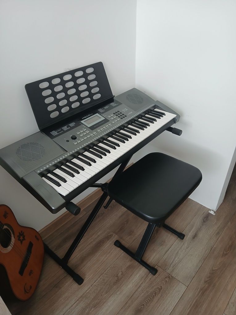 Keyboard Medeli M311