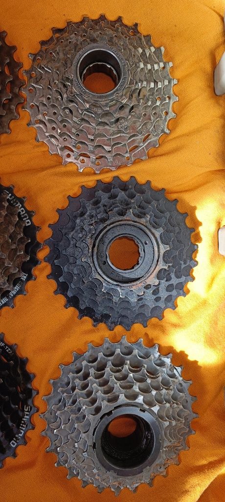 Carretos Shimano para bicicleta