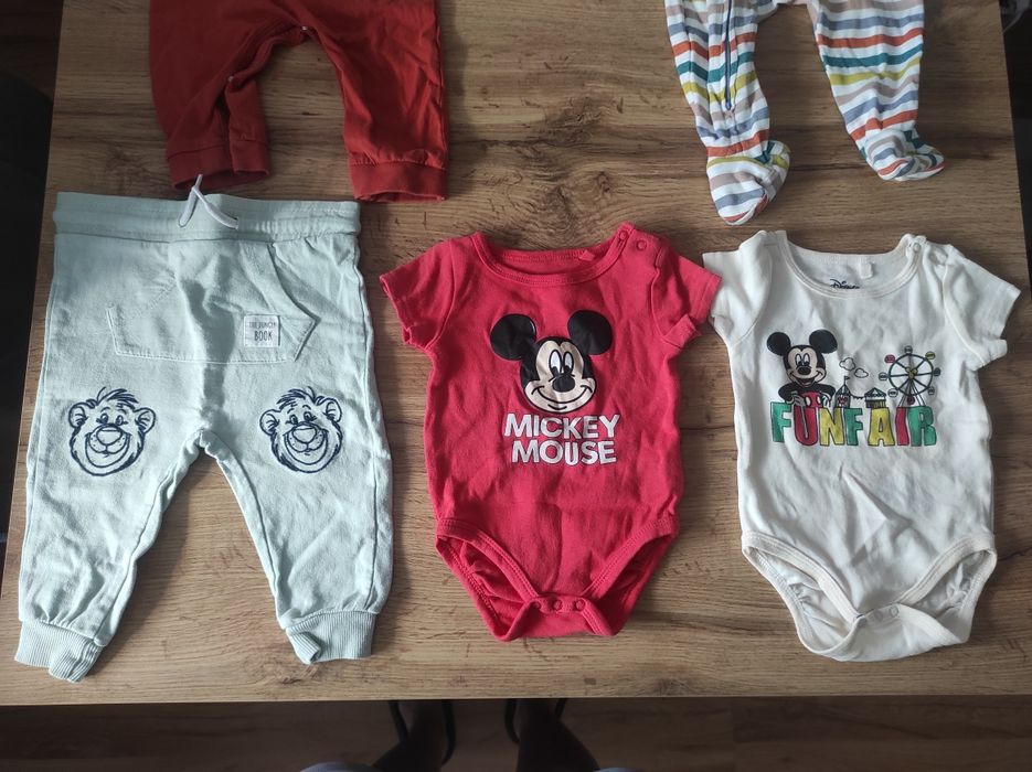 Zestaw ubranek dla chłopca 62/74.