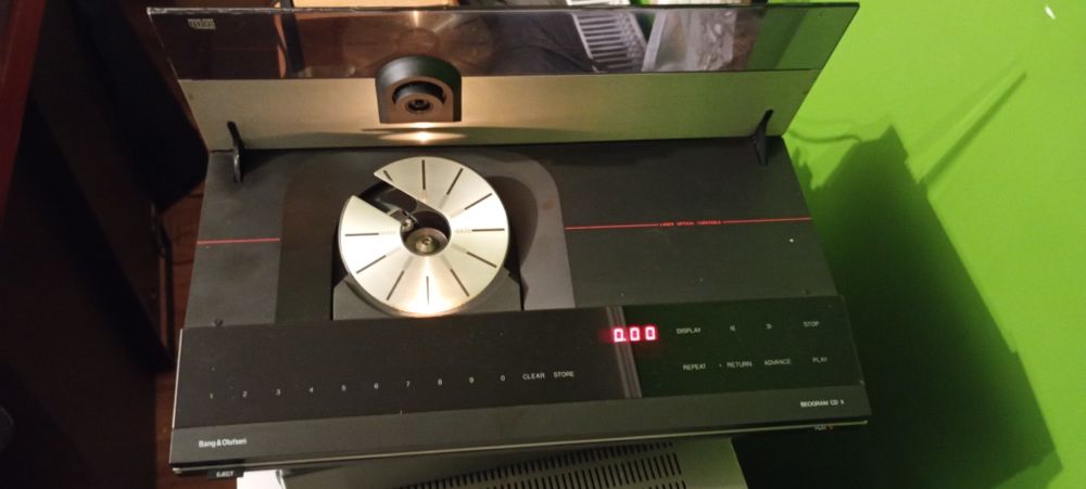 Odtwarzacz CD Bang Olufsen Beogram CDX TDA1540