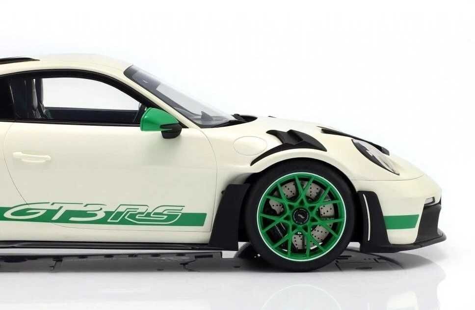 Porsche 911 (992) GT3 RS 2022 Tribute Carrera RS White GT Spirit 1:12