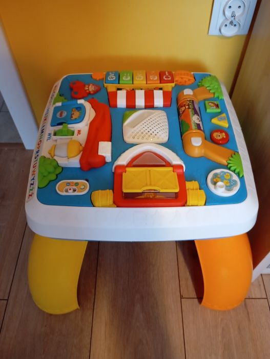 stolik edukacyjny