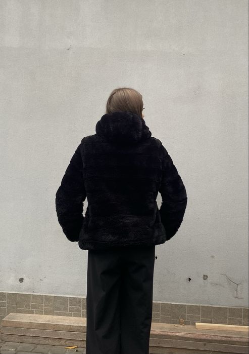 Шуба чорна ( тепла зима) S/M