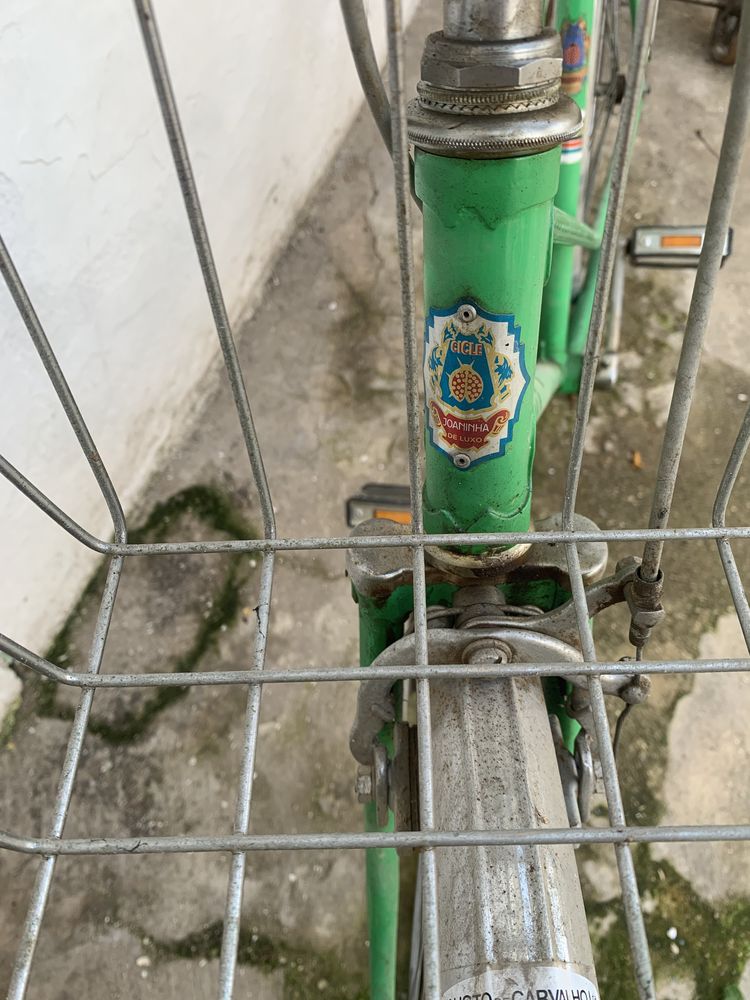 Bicicleta pasteleira antiga