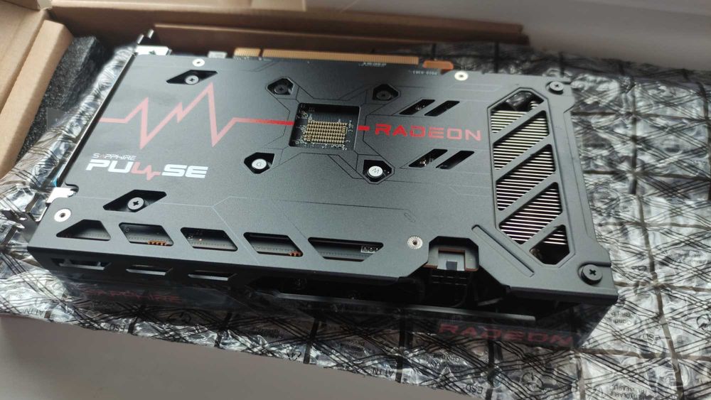 Відеокарта Sapphire Radeon RX 6500 XT PULSE 4Gb