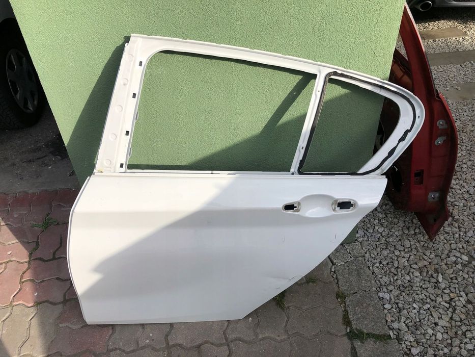 BMW LEWY TYL DRZWI