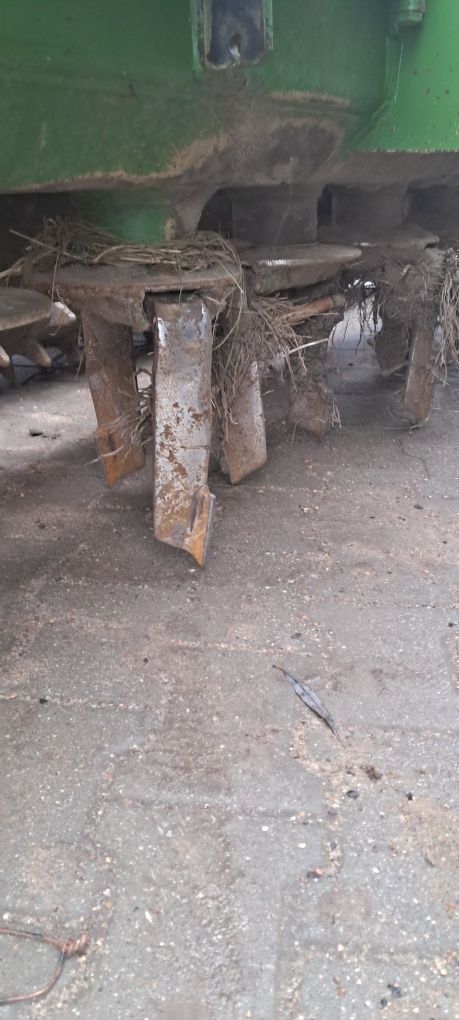 Agregat uprawowo siewny Amazone AD 303