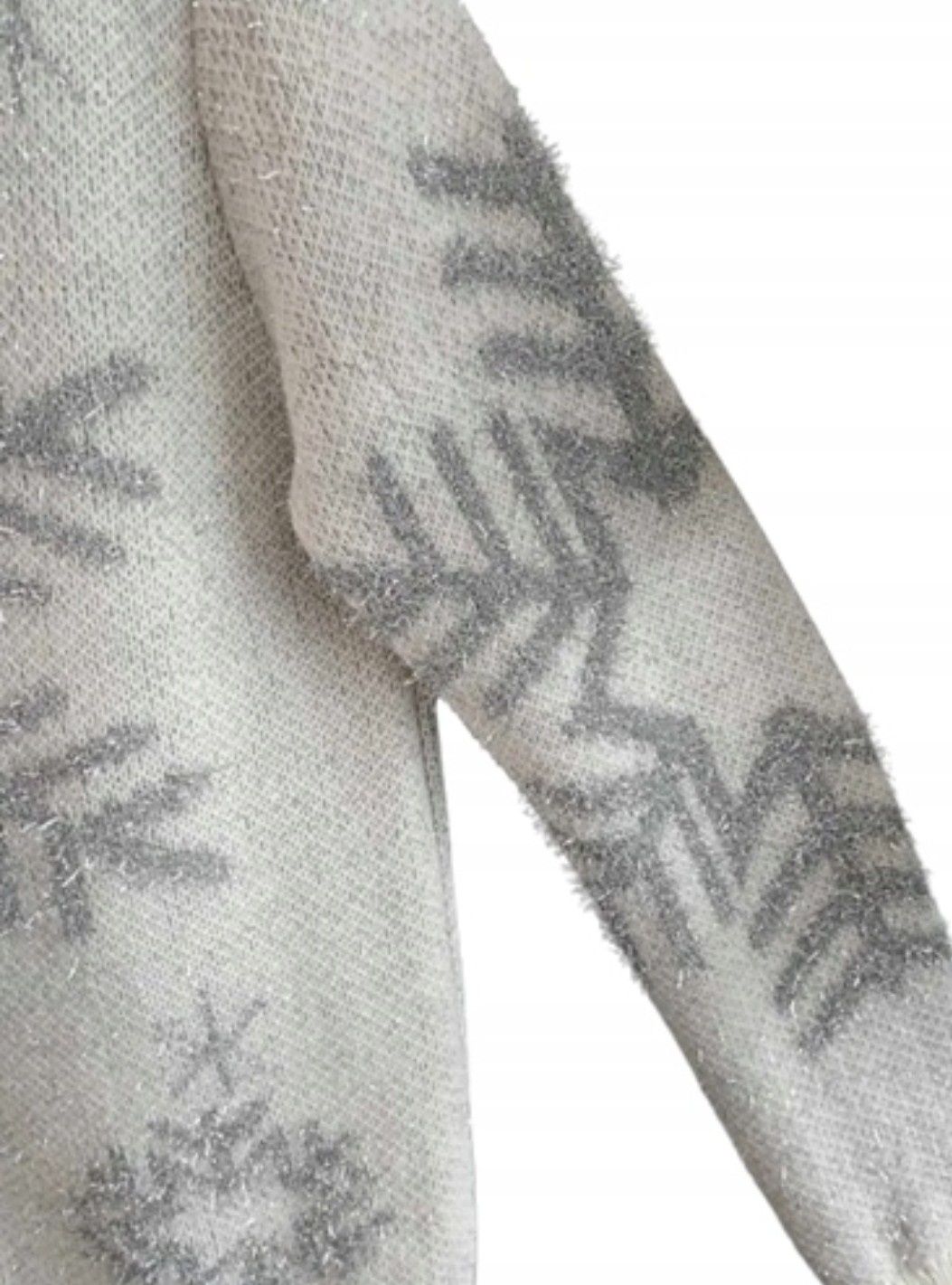 Sweter damski w śnieżynki uniwersalny