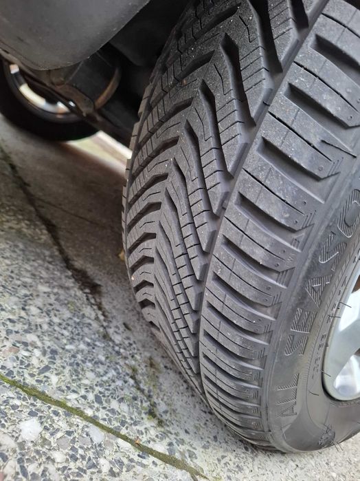 Felgi z oponami VOLVO OE XC70 XC60 17"