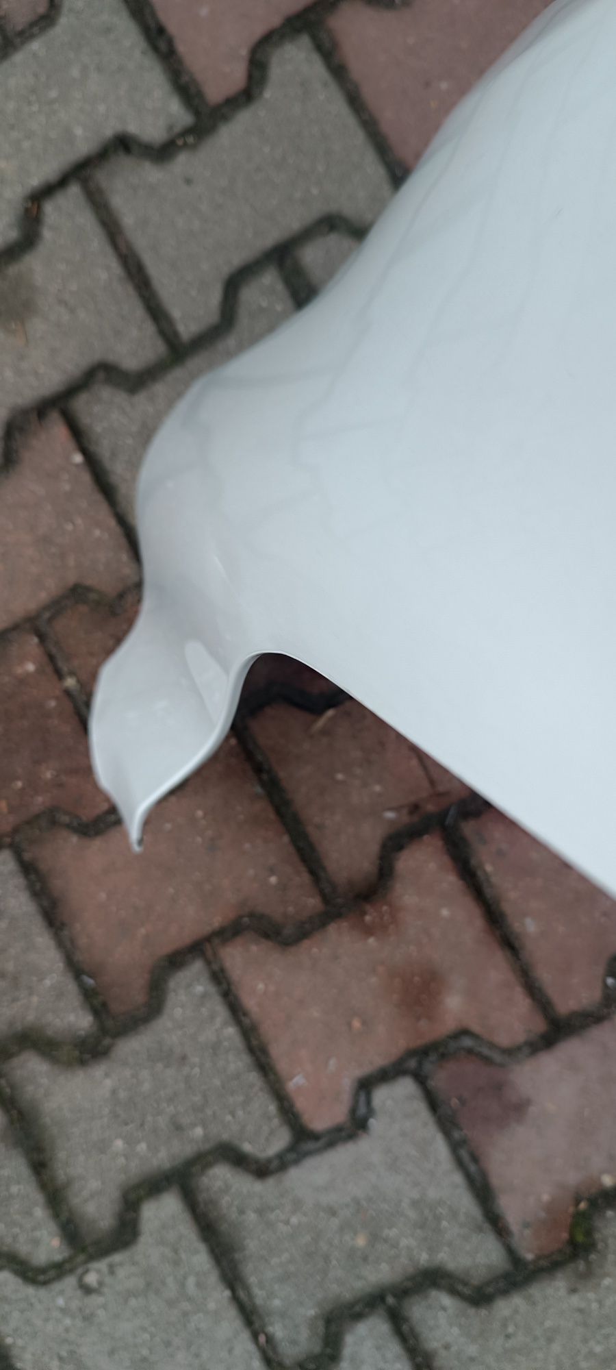 Błotnik lewy przód biały XC60 I 2016 polift