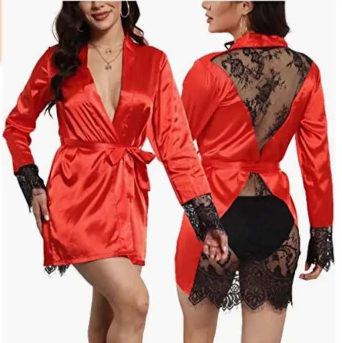 Атласний халат з відкритою спинкою