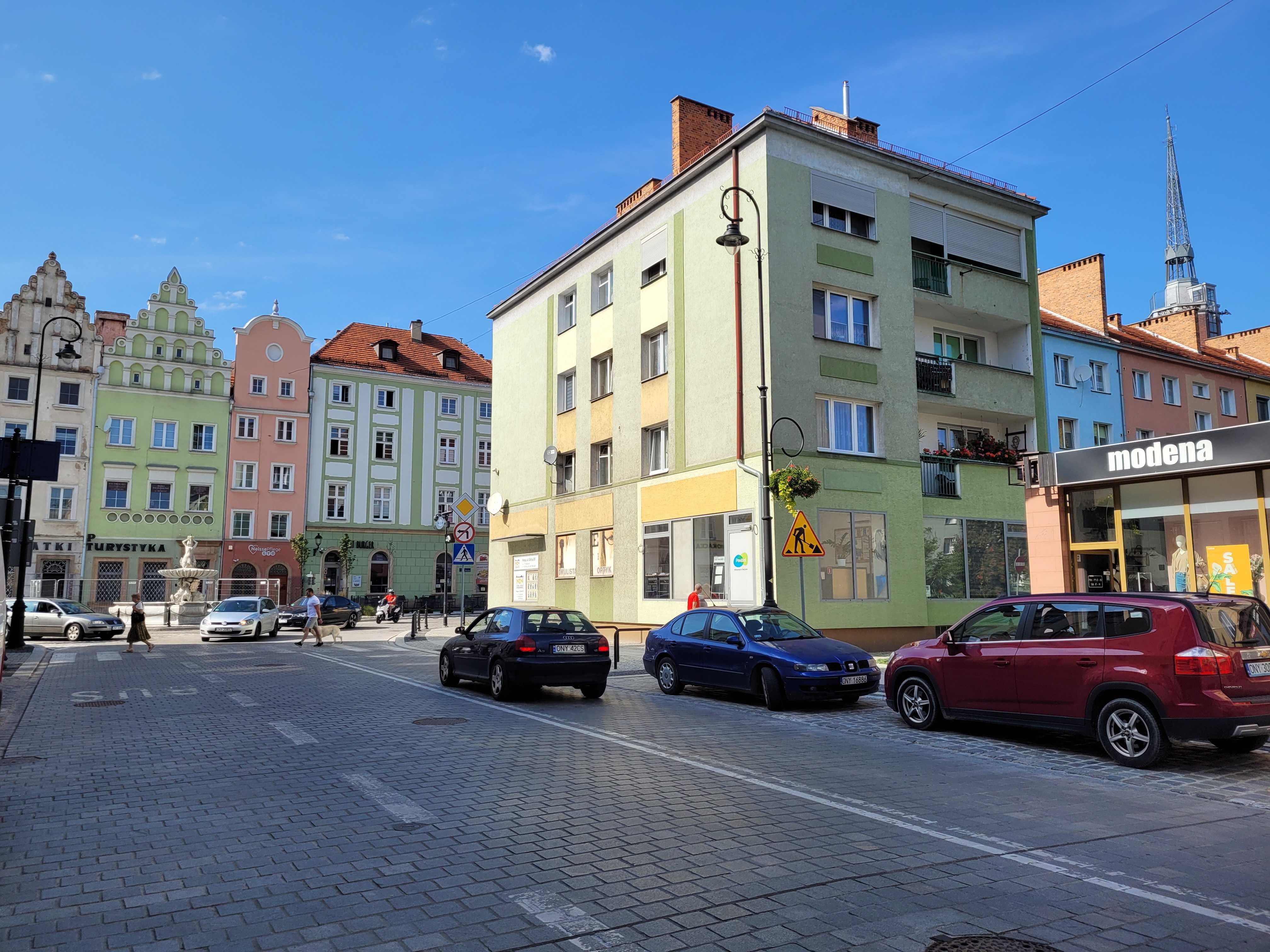 Lokal użytkowy narożny w centrum miasta (Nysa - Celna/Rynek/Bracka)