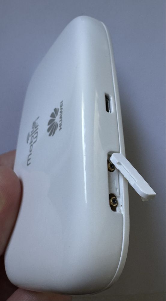 Huawei E5786s-32a – мобільний 4G LTE Wi-Fi роутер (до 300 Мбіт/с)